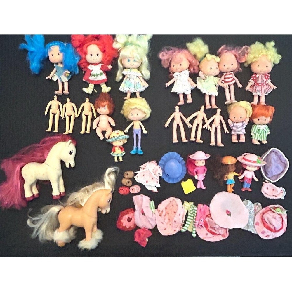 Lot of Vintage American Greetings Strawberry Shortcake Doll MORE 70s 80s 00s